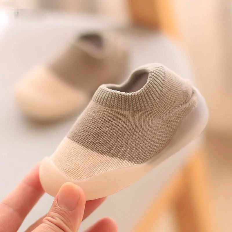 Meia Infantil com Sola de Borracha macia