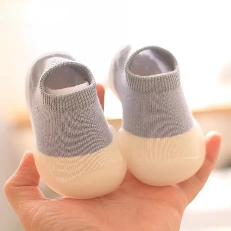 Meia Infantil com Sola de Borracha macia